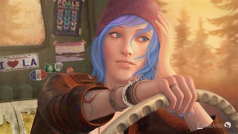 chloe price eye color